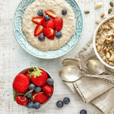 Petit-déjeuner rassasiant, porridge