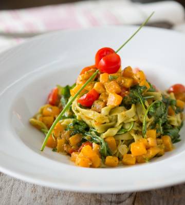 Kürbisbolognese mit Vollkornspaghetti